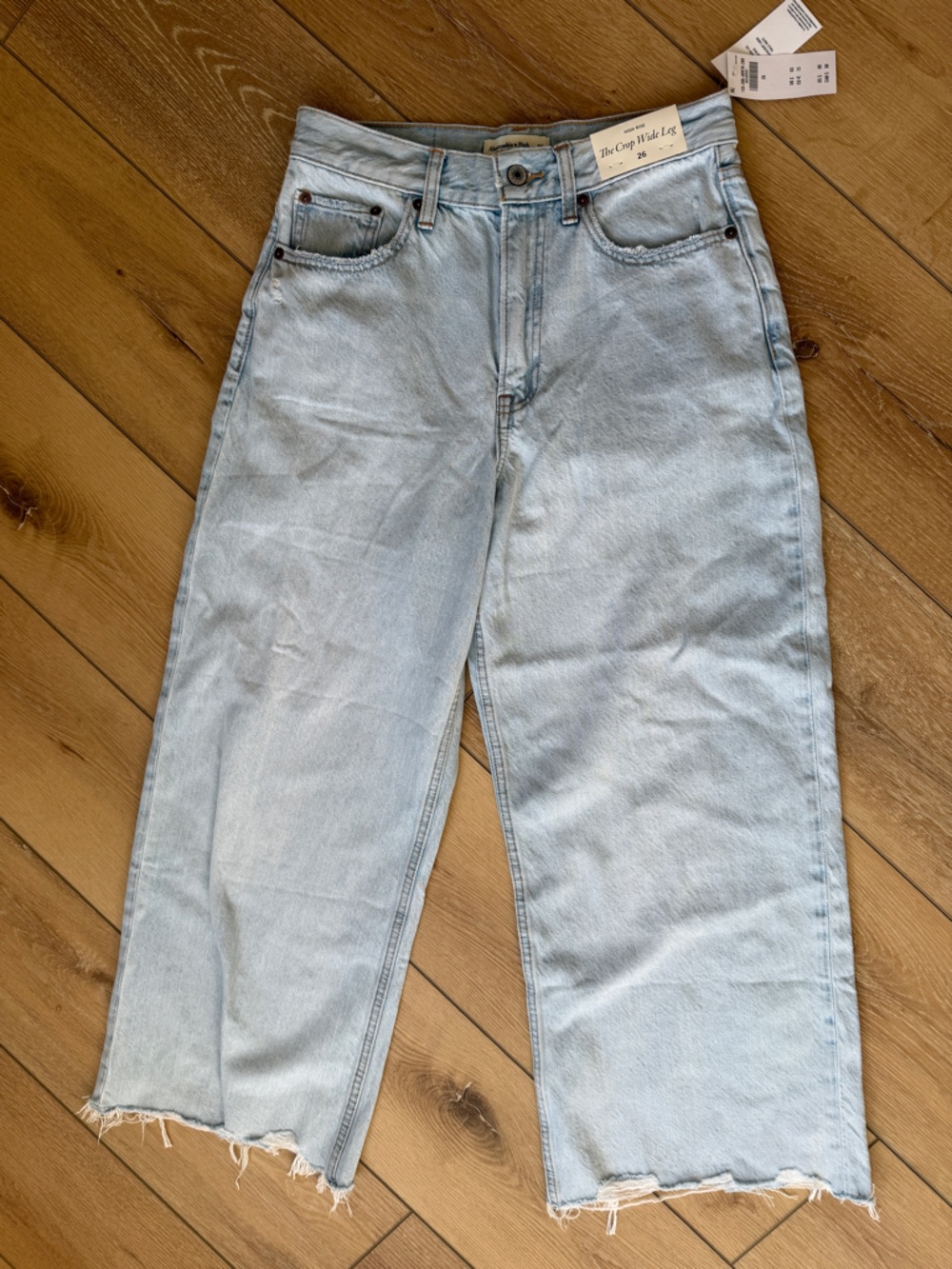 NWT Abercrombie & Fitch crop wide leg jeans